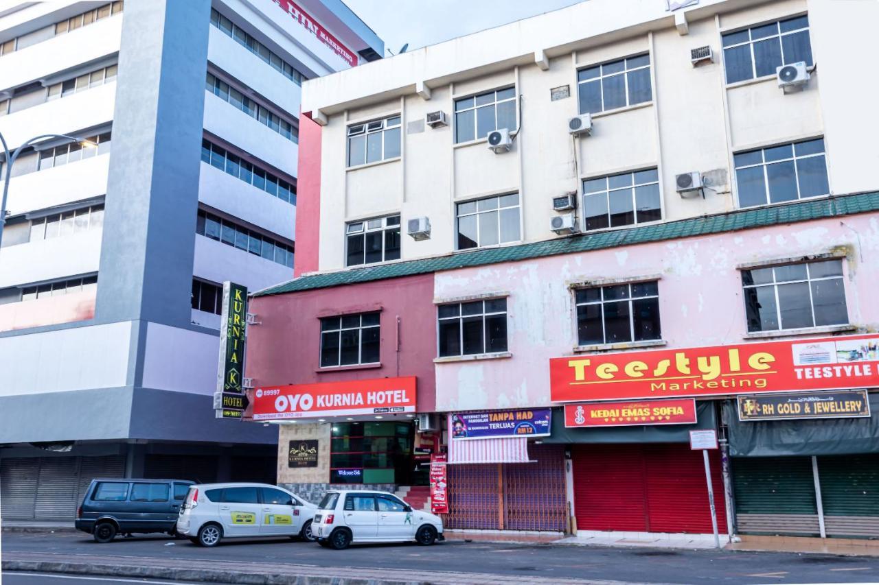 Oyo 89997 Kurnia Hotel 타와우 외부 사진